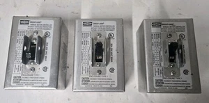 Contenitore avviamento motore manuale HUBBELL Nema 1 solo 30 AMP 600 VAC - Set di 3 - Foto 1 di 5