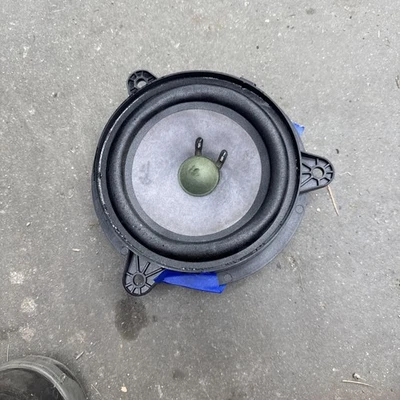 03-08 Altavoz puerta trasera derecha o izquierda Infiniti M35 G35 G37 BOSE 28156-AM90A OEM Foto 1 de 4