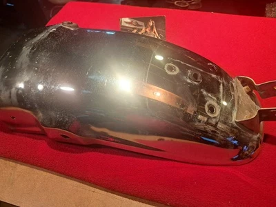 Para-lama traseiro Yamaha Maxim XJ650 1982 FABRICANTE DE EQUIPAMENTO ORIGINAL - Imagem 1 de 4