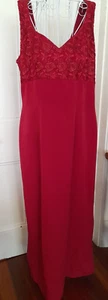 RETRO RED LONG FORMAL DRESS LACE ACROSS THE EMPIRE LINE SLEEVELESS - Picture 1 of 5