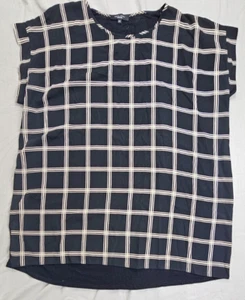 New Look Inspire- Woman’s Black & White Striped Sleeveless T-Shirt Size 22 - Picture 1 of 13