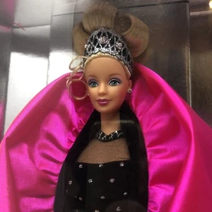 Happy Holidays Special Edition1998 Blonde Barbie Doll - NIB - Picture 1 of 9