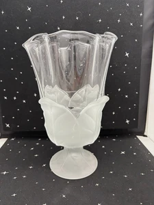 Vintage Viking Glass Cabbage Leaf Vase Clear Frosted 10" Tall 6" Diameter 80's - Picture 1 of 11