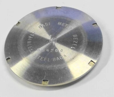 1 FOND DE BOITIER A VISSER MONTRE  LIP - Photo 1/2