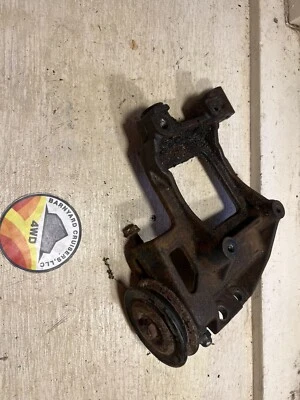 Toyota Land Cruiser FJ62 3fe OEM montaje de compresor de CA con polea inactiva Foto 1 de 4