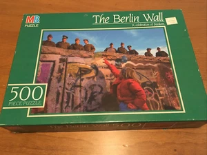 Vtg Milton Bradley The Berlin Wall Puzzle , A celebration of Freedom 500 pieces - Picture 1 of 12