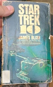 Star Trek 10 by James Blish Vintage Science Fiction Paperback 1975 - Picture 1 of 1