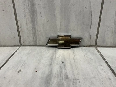 OEM 2006-2016 Chevy Impala 2006-2007 Monte Carlo Grille Gold Emblem 22865905 - Image 1 of 4