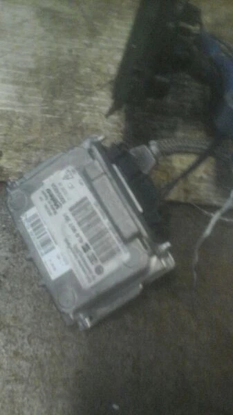 07 08 09 10 11 MÓDULO DE CONTROL DE LASTRE ECM CHASIS EOS Foto 1 de 4