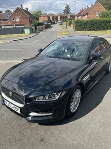 Jaguar Xe 2015 Saloon 2.0 Diesel In Black with Heated Seats Leather Seats - Picture 1 of 15