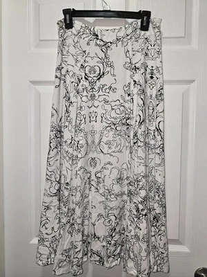 Damas Suave Entorno Negro/Blanco Falda PM Floral Carrera BoHo Maxi Foto 1 de 3