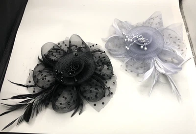 2 Mujeres Fascinadores Pluma Sombrero Flor Clip de Pelo Iglesia, Fiesta del Té, Boda Foto 1 de 4