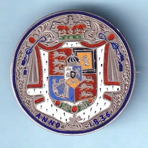 Great Britain.  1836 - Enamelled Halfcrown.  Reverse in 7 colours - On pin mount - Bild 1 von 2