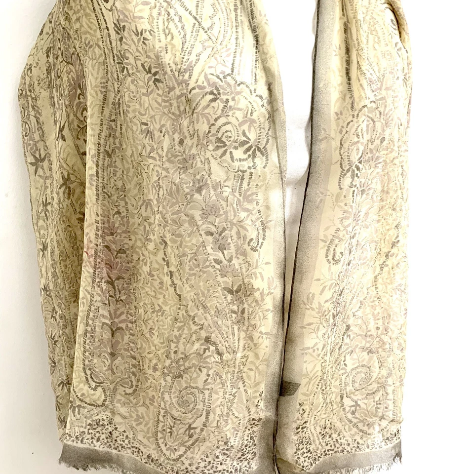 ETRO PAISLEY BOHEMIO GRIS RECTÁNGULO bufanda de seda 62/27 en HECHO EN ITALIA #A82 Foto 1 de 3