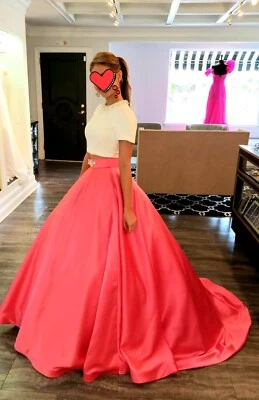 Beautiful and bright custom Gregory Ellenburg dress - Imagem 1 de 4