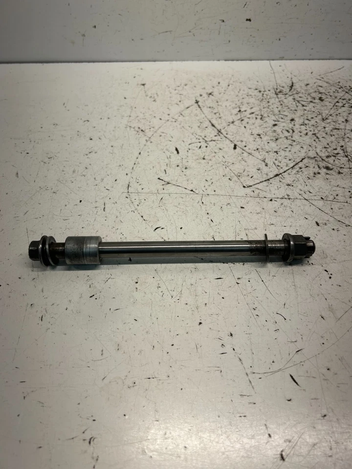 Conjunto de llanta/eje de rueda delantera Honda cb125s cb 125s (1980) Foto 1 de 1