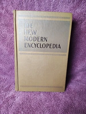  1946 The New Modern Encyclopedia Library World Knowledge Complete Revision HC - Image 1 of 4