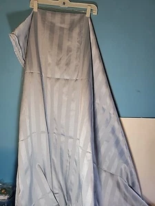 Martha Stewart Y2K Powder Blue Satin Rectangular Table Cloth Size 96"x 54" - Picture 1 of 6