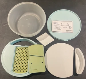 Tupperware Vintage Küchenarbeitseinheit ~ Schneider Zerkleinerer Hobel Reibe - 8 Stück Einheit - Bild 1 von 3