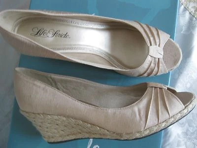 NIB NEW LifeStride RIXY COMFORT SLIDE WEDGE SANDALS MULTI SIZES COLORS AVAILABLE - Image 1 of 4