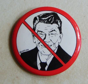 Ronald Reagan anti campaign pin button political - Picture 1 of 1