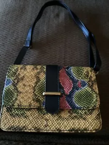 Stylish Snakeskin Pattern Shoulder Bag NWT - Picture 1 of 10