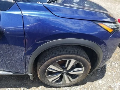 22 2022 NISSAN ROGUE PLATINUM FENDER RIGHT PASSENGER BLUE  Foto 1 de 4