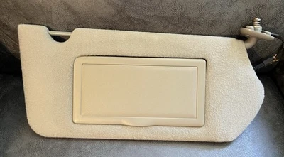 2000-2005 Chevy Impala & Monte Carlo Passenger Right Side Sun Visor Gray Lighted - Image 1 of 3