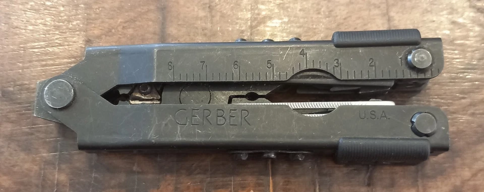 Gerber Multitool Army MP 600 Schwarz - Bild 1 von 2