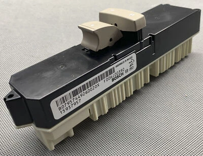 Interruptor de ventana de puerta delantero derecho BOSCH 15937957 para 06-11 Cadillac DTS 4,6 L Foto 1 de 4