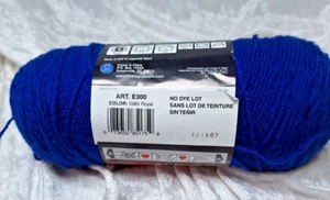 1 Skein Red Heart Royal Blue 0385 Yarn Super Saver Worsted Acrylic 7oz - Picture 1 of 3