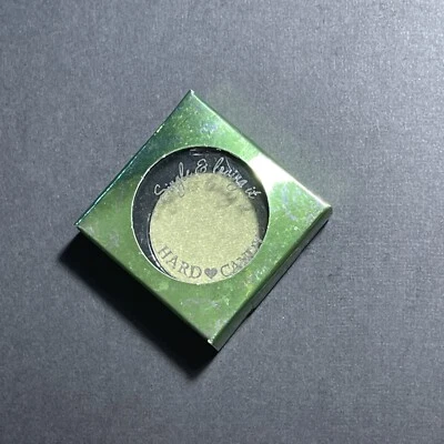 Sombra de ojos en polvo prensada HARD CANDY Single & Loving It única #521 sin conectar Foto 1 de 4