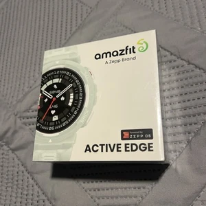 Amazfit Active Edge Smart Watch W/ Rugged Sport & Fitness Design Mint Green, New - Picture 1 of 5