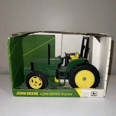 1/16 John Deere 6200 MFWD Tractor - Image 1 of 4