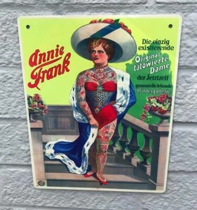 ZIRKUS DEUTSCHE TATTOODED LADY 25cm x 20cm GLANZ ALUMINIUM SUBLIMATION BEDRUCKT - Bild 1 von 1