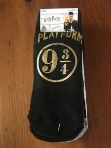 NUOVISSIME calze Wizarding World Harry Potter 5 paia taglio basso taglia 4-10 tema caldo - Foto 1 di 5