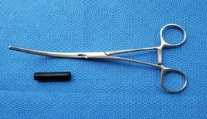 Codman 37-1120 chirurgische Debakey Ausschlussklemme 7,5" S-Form - Bild 1 von 7