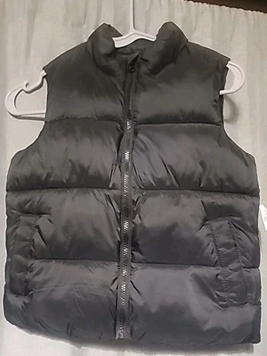 Old Navy Puffer Vest Black Boys Size SMALL (6/7) Full Zip NWT - Image 1 of 4