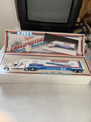 1992 Ertl Sterling Marlin Piedmont No44 масштаб 1/64 DCTransporter новый в коробке - Изображение 1 из 4