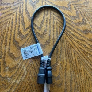 PRO ELEC PELB2160 IEC C14 Plug to C13 Socket Power Lead, 10A, 0.5M (50cm) - Picture 1 of 5