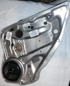 2008-2014 MERCEDES BENZ C300 W204, REAR RIGHT PASSENGER WINDOW REGULATOR OEM - Picture 1 of 5