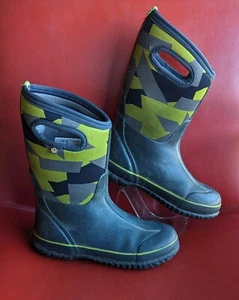 BOGS K Classic Unisex Winter Rain Boots GREEN Geo Classic Pull on Size 5 Kids - Picture 1 of 7