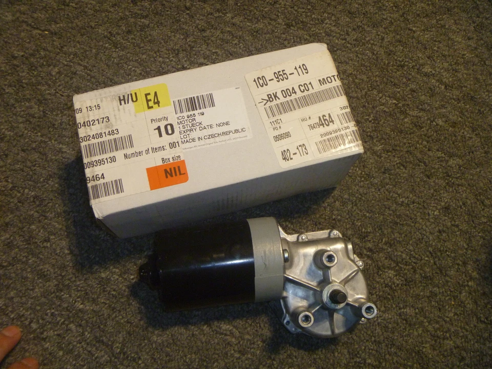Volkswagen Beetle Golf Cabrio 1991-2009 motor limpiaparabrisas 1C0955119 OEM nuevo Foto 1 de 1