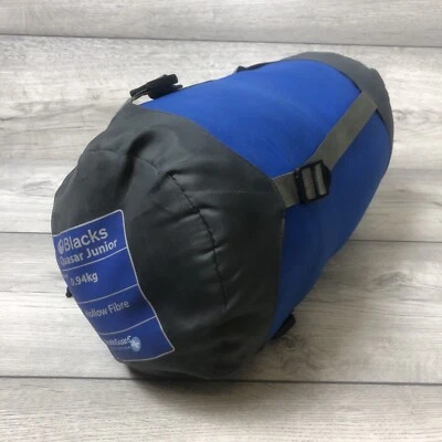 Saco de dormir grande Blacks Quasar Junior azul de fibra hueca Foto 1 de 4