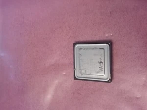 AMD K6 333 Mhz Processor (K6-2/333AFR) - Picture 1 of 2