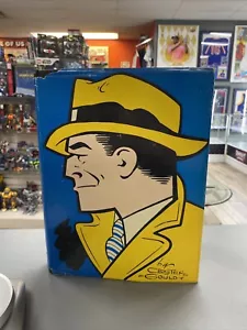 The Celebrated Cases of Dick Tracy 1931-1951 by Chester Gould and Herb Galewitz - Imagen 1 de 2