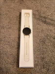 SAMSUNG Galaxy Watch7 Bluetooth - kremowy, 40mm - SM-L300NZEAEUA SM-L300 Nowy - Zdjęcie 1 z 3