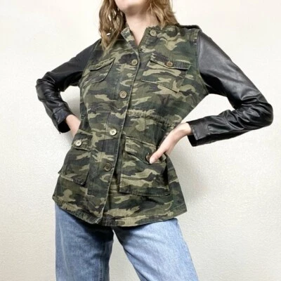 Chaqueta con mangas de cuero camuflada verde Fifty Street talla S Foto 1 de 4