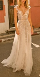 Berta Muse Emilia Handmade In Israel Brautkleid 5P21ZZ8, Größe 44/8, Muster!! - Bild 1 von 11