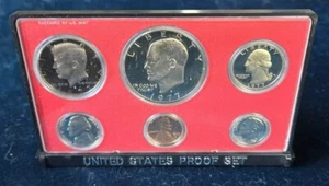 1977-S US Mint 6 Coin Proof Set as Issued In Original Plastic Box With Stand - Picture 1 of 9